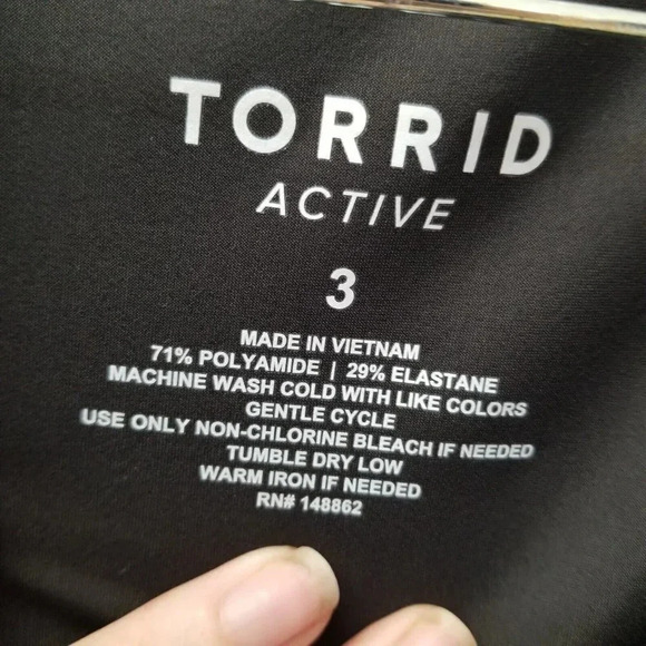 Torrid Athletic Wear Grey  V-Neck Short Sleeve Shirt Size 3X - Picture 3 of 6